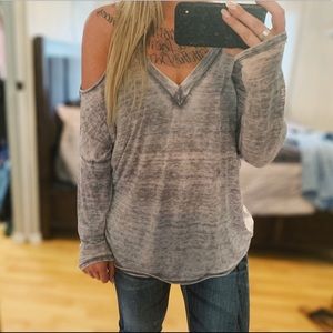 Cut out shoulder grey long sleeve